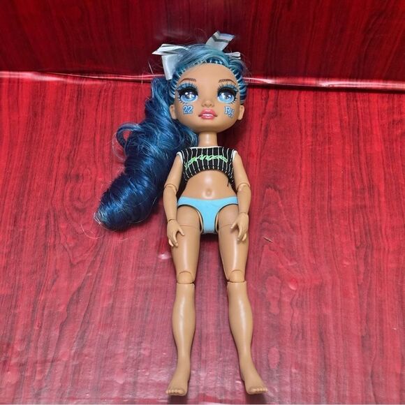 Rainbow โ๐๐๐High Skyler Bradshaw Cheer Squad blue hair - Picture 11 of 14